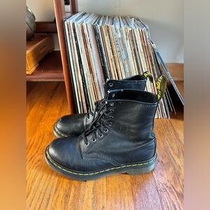 Classic Dr. Martens, see below about sizing